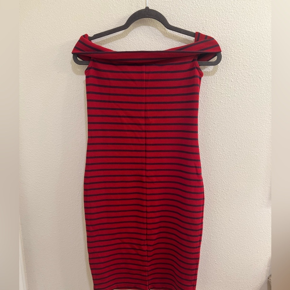 Moussy Ribbed Body Con Dress Size 2 - Picture 3 of 4